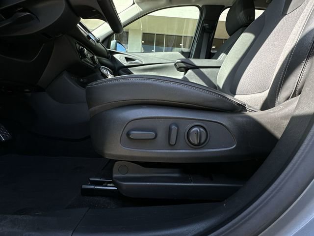 Used 2023 Buick Encore GX Select w/ Sport Touring Package image 20