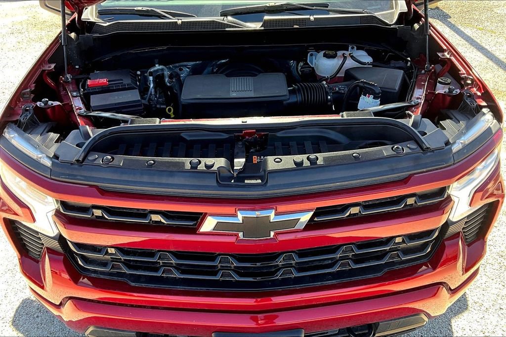 Used 2024 Chevrolet Silverado 1500 RST AWD/4WD image 28
