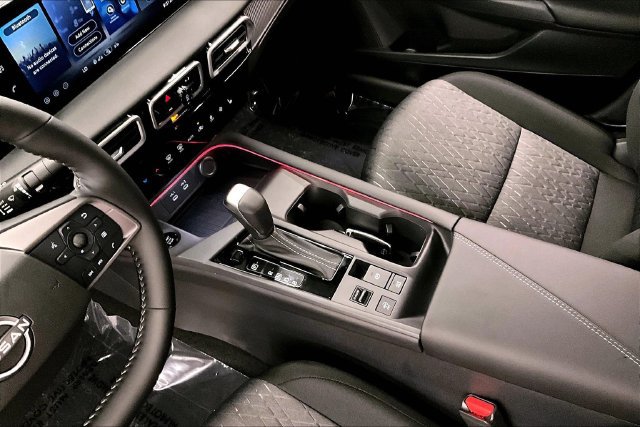 New 2026 Nissan Sentra SV w/ SV Convenience Package FWD image 9