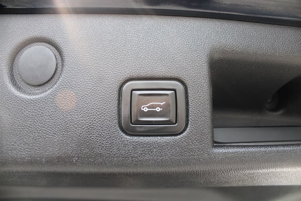 Used 2020 Chevrolet Equinox Premier AWD/4WD image 35