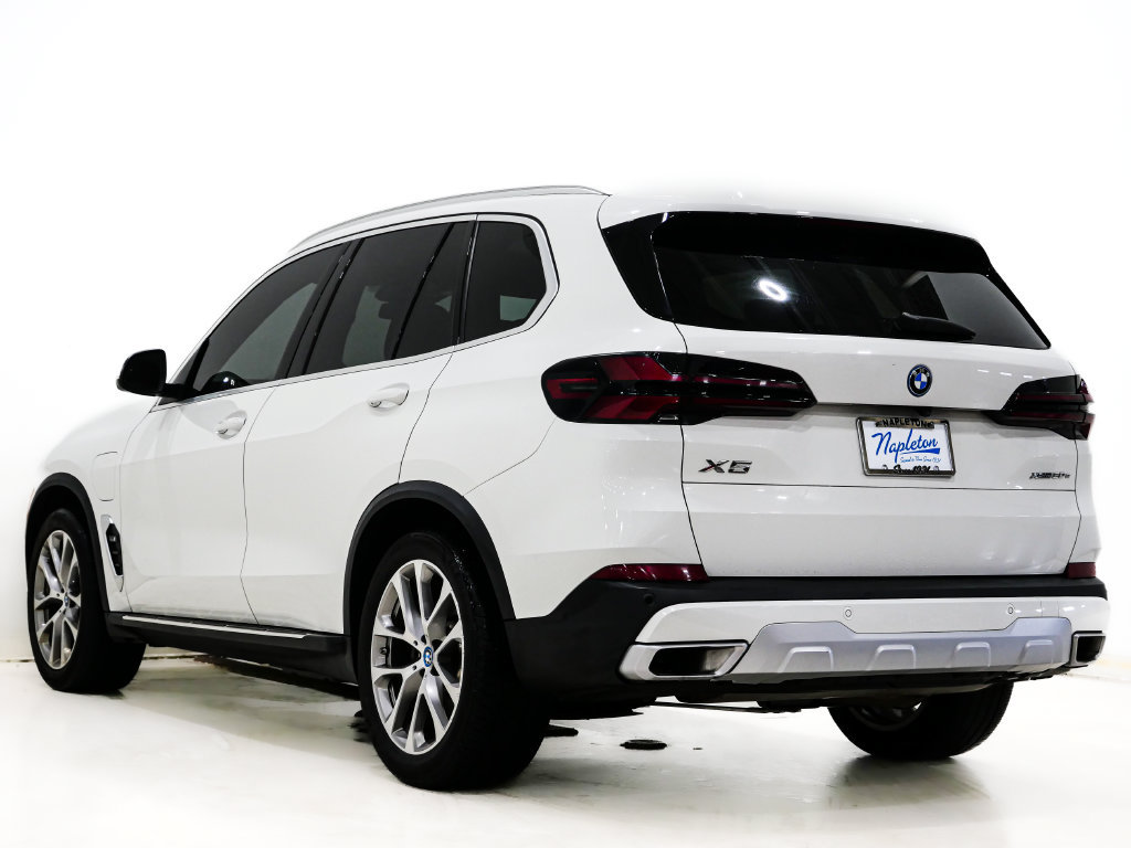 Used 2024 BMW X5 xDrive50e AWD/4WD image 9
