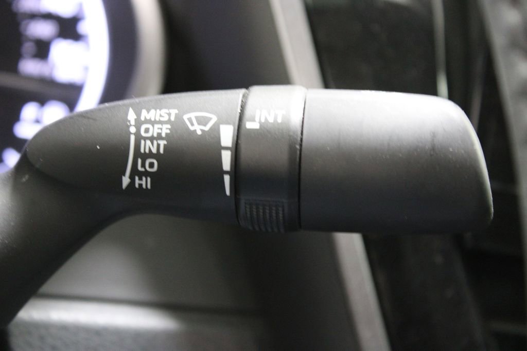 Used 2023 Toyota Camry XLE image 28