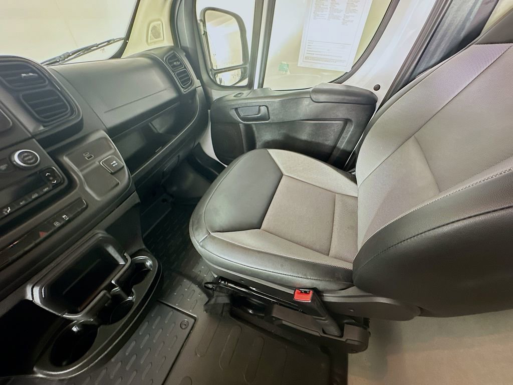 Used 2023 RAM ProMaster 2500 image 11