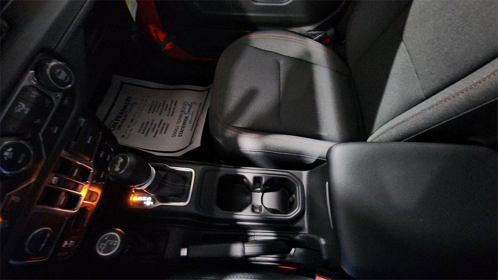 New 2026 Jeep Wrangler Unlimited Rubicon w/ Xtreme 35 Tire Package image 24