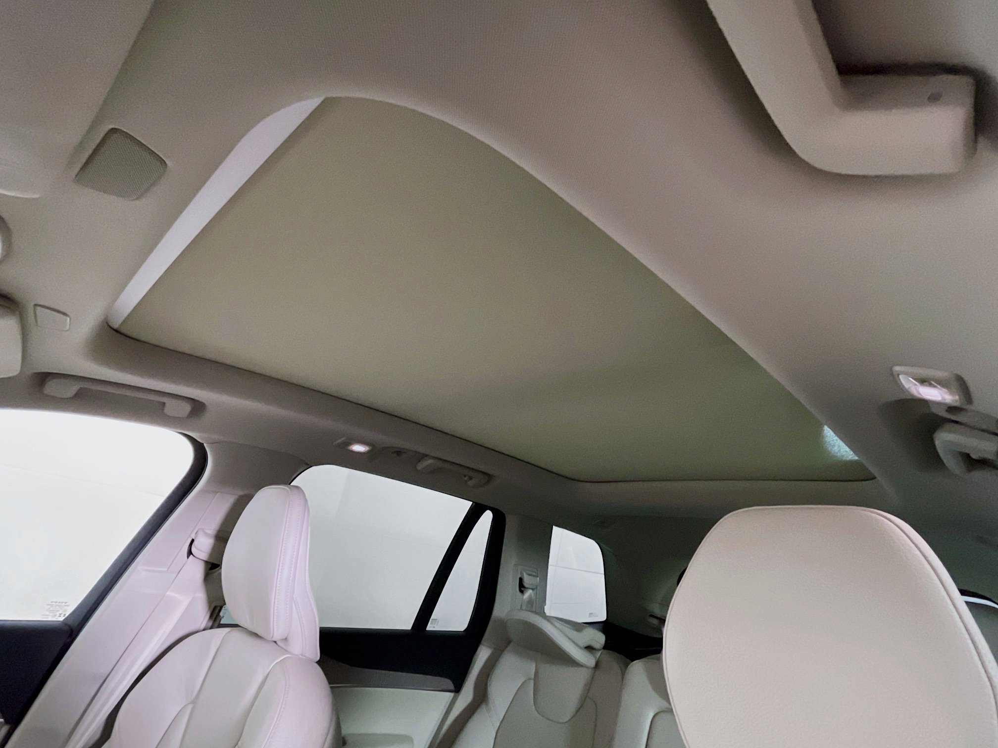 Used 2024 Volvo XC90 B5 Plus image 26