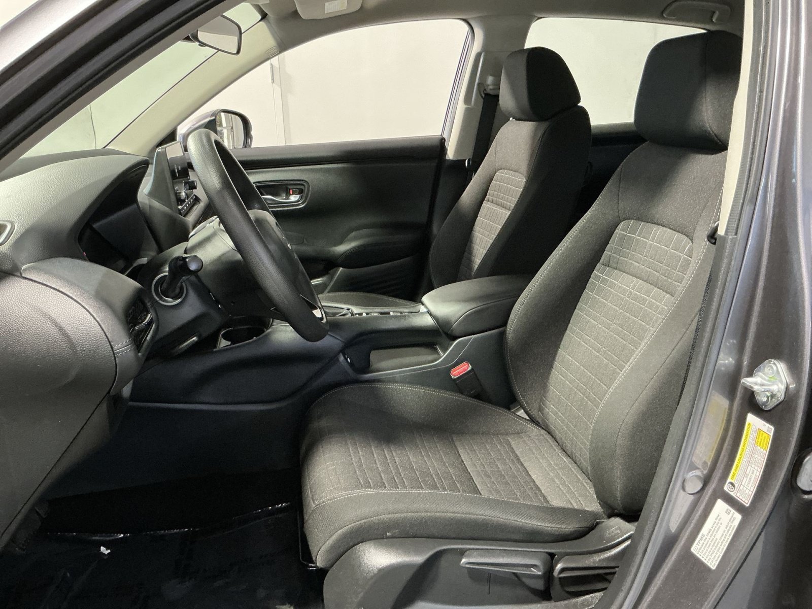 Used 2023 Honda HR-V LX image 14