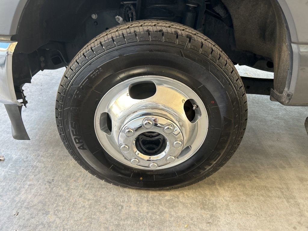 Used 2024 Ford F350 XLT w/ Camper Package image 12