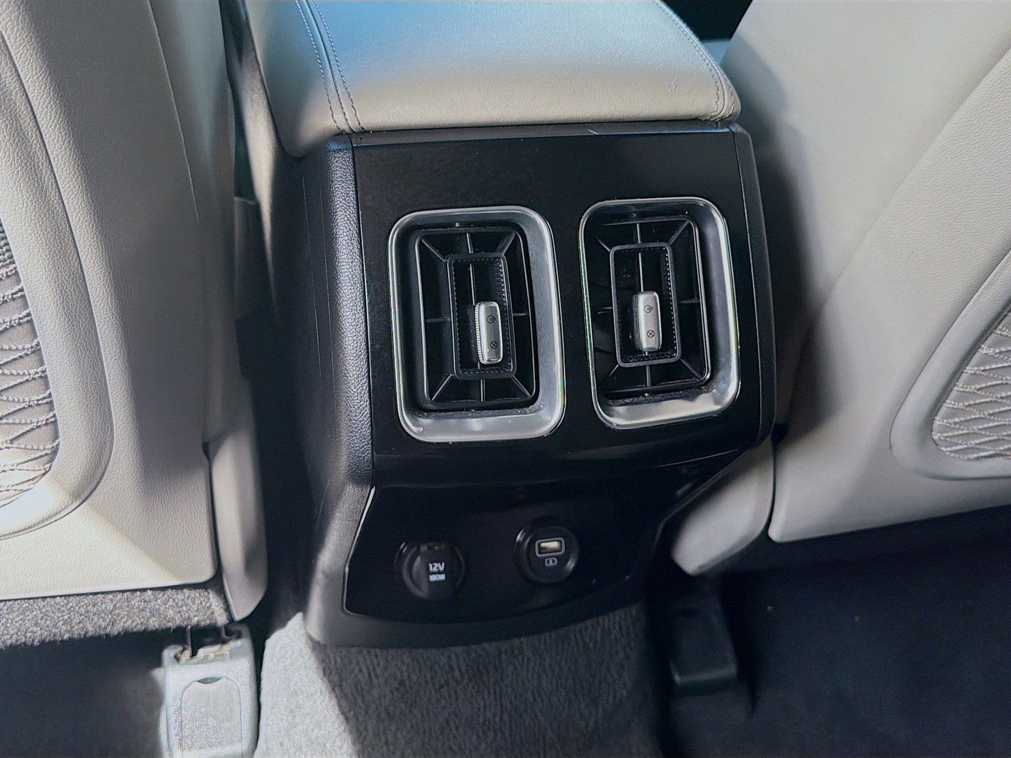 Used 2022 Kia Sorento SX image 23