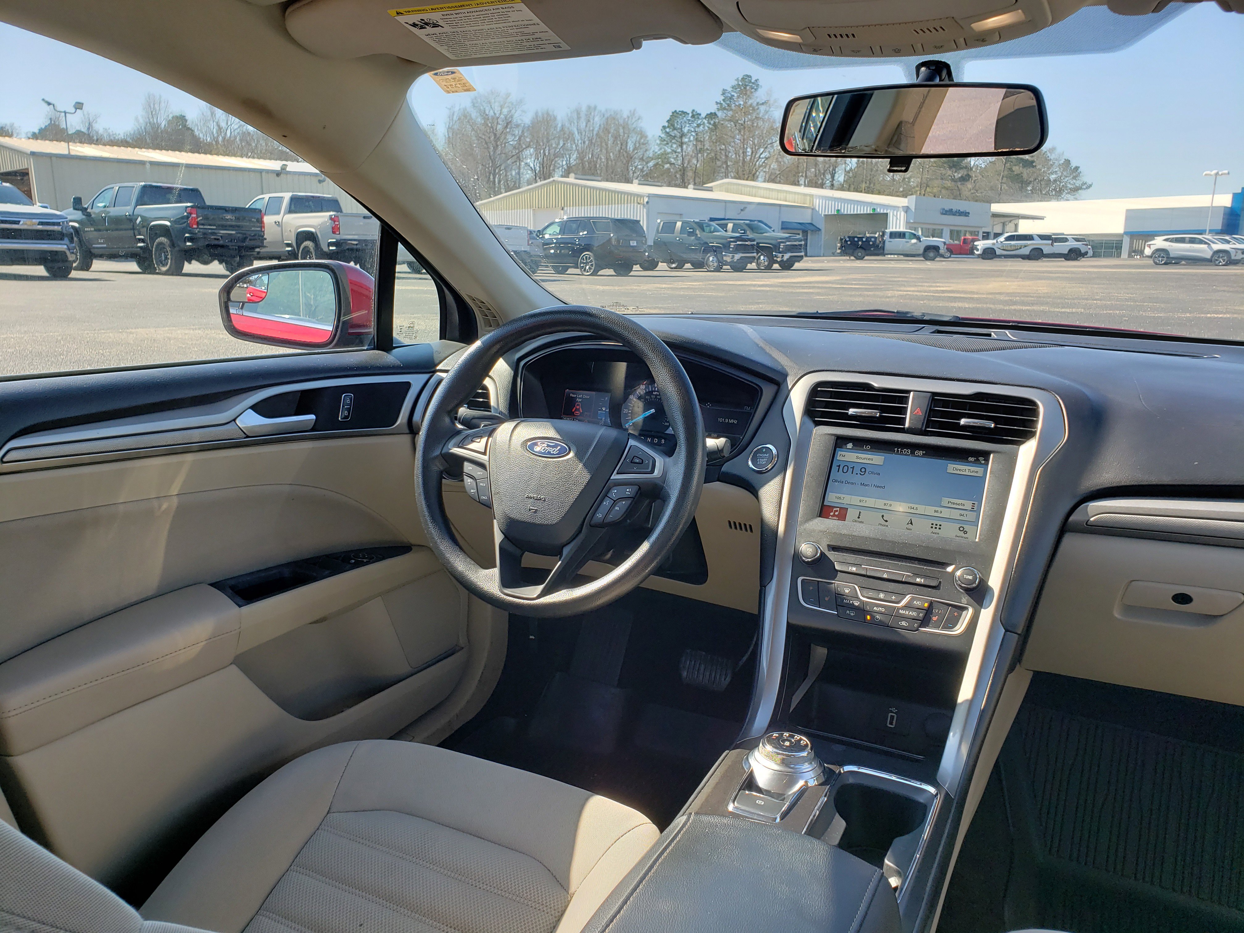 Used 2018 Ford Fusion SE w/ Fusion SE Technology Package image 37