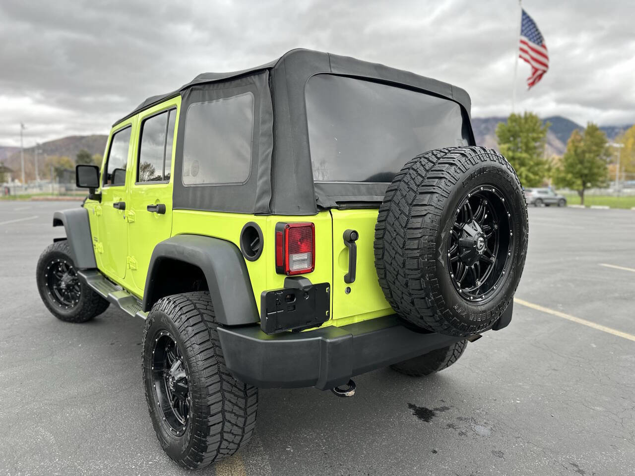 Used 2017 Jeep Wrangler Unlimited Sport w/ Quick Order Package 23S image 5