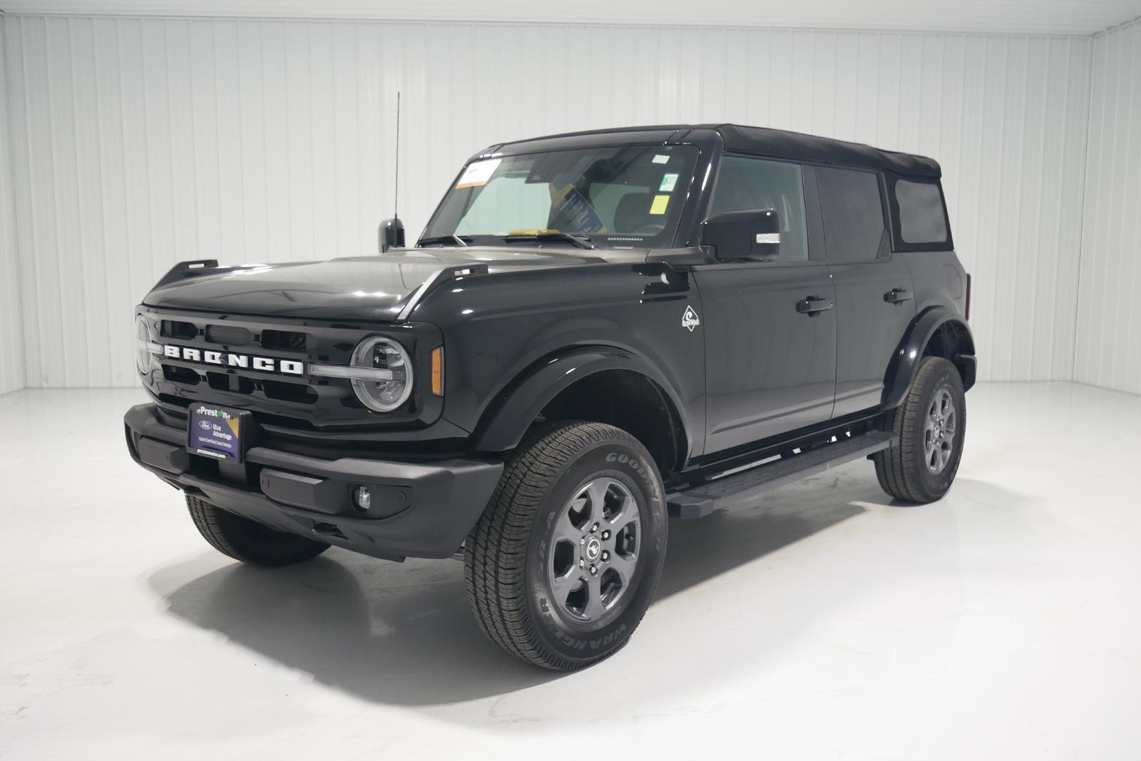 Certified 2024 Ford Bronco Outer Banks
