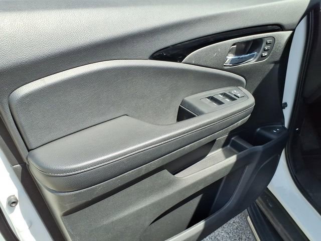 Used 2022 Honda Pilot Touring image 7