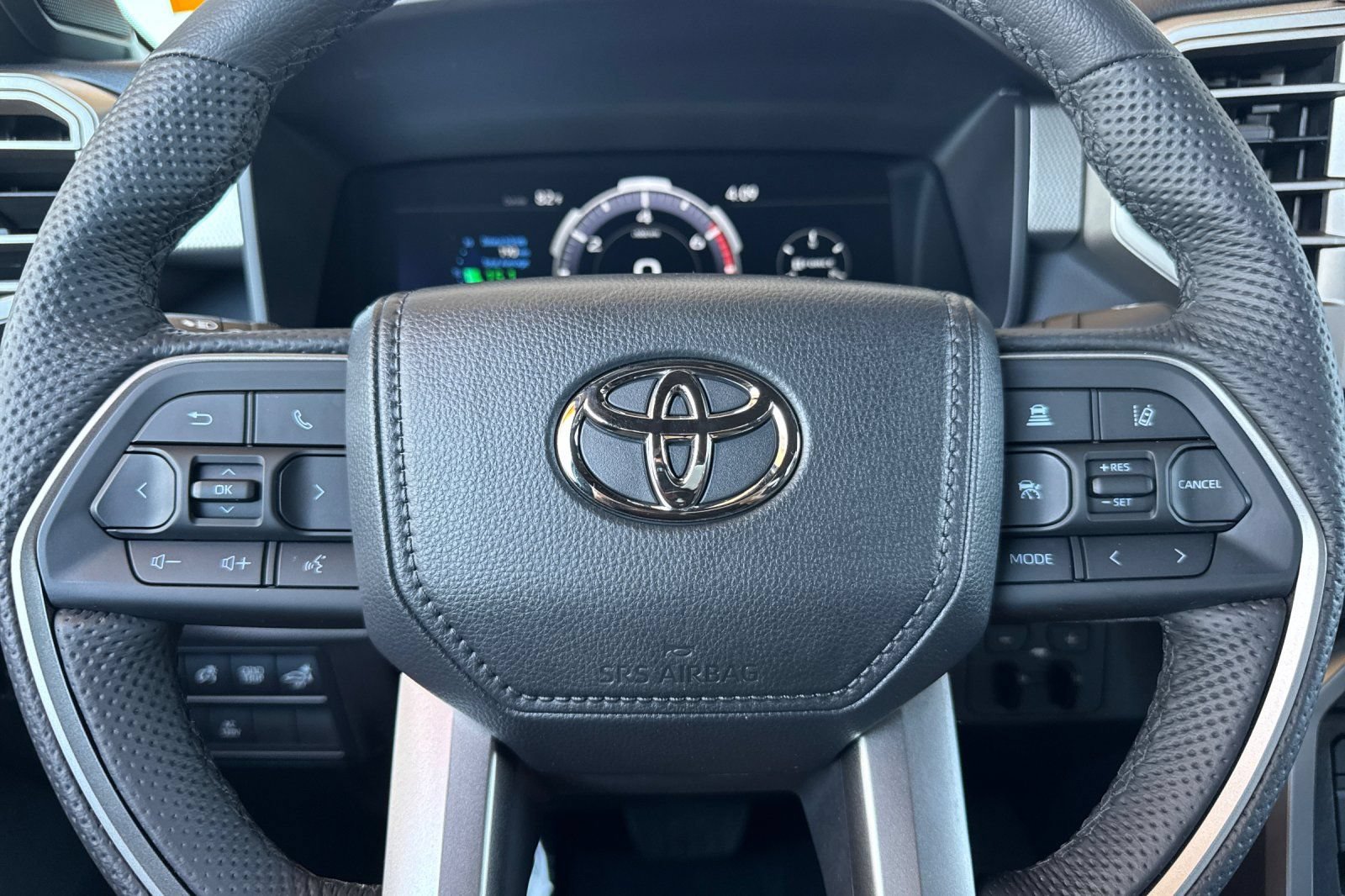 Used 2026 Toyota Tundra Limited AWD/4WD image 26