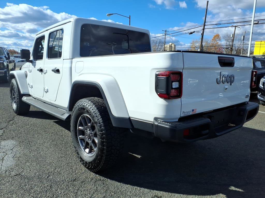 Used 2020 Jeep Gladiator Overland image 6