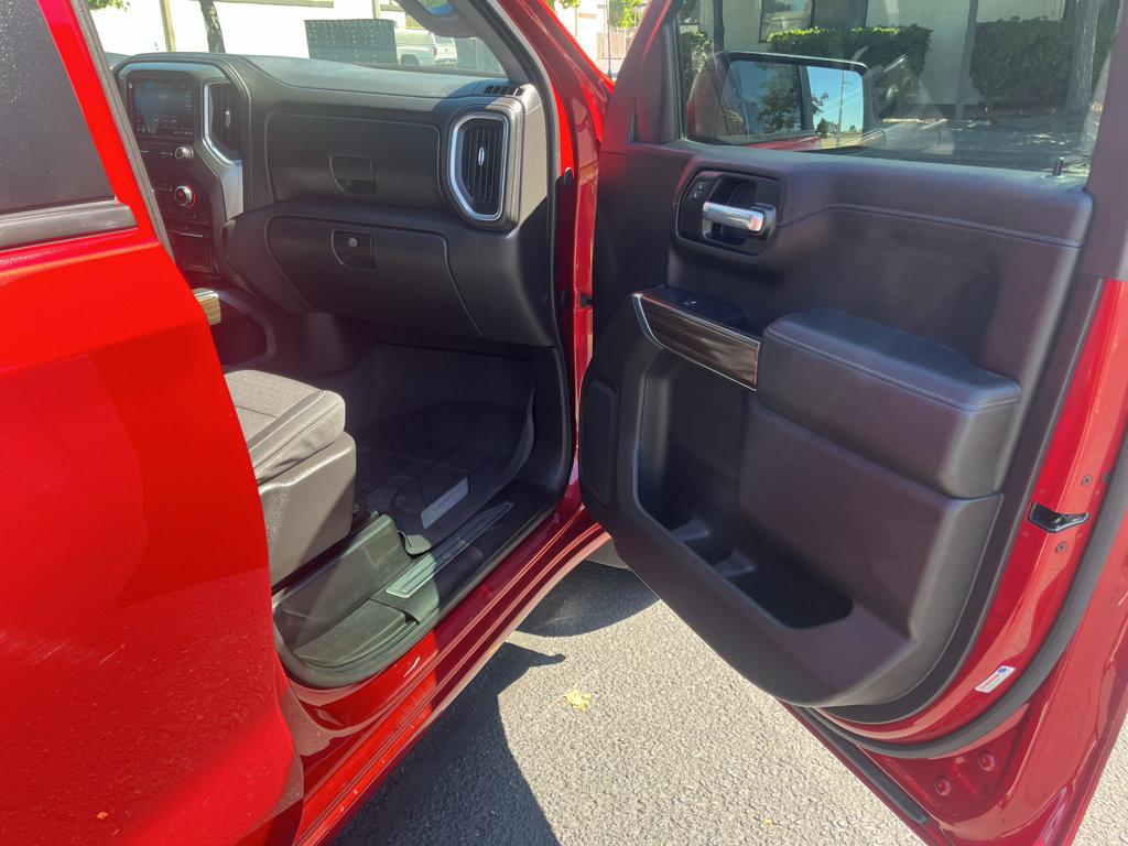 Used 2021 Chevrolet Silverado 1500 RST w/ Safety Package AWD/4WD image 28