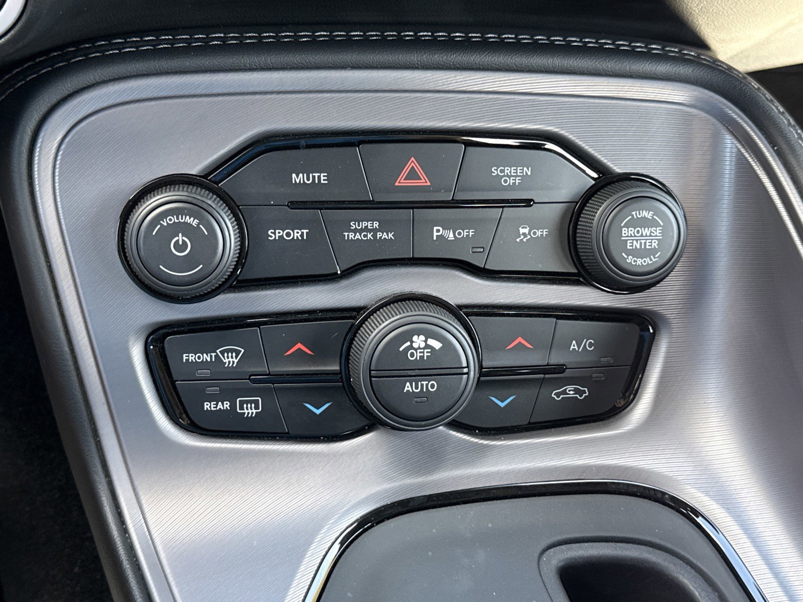 Used 2023 Dodge Challenger R/T w/ Plus Package RWD image 27