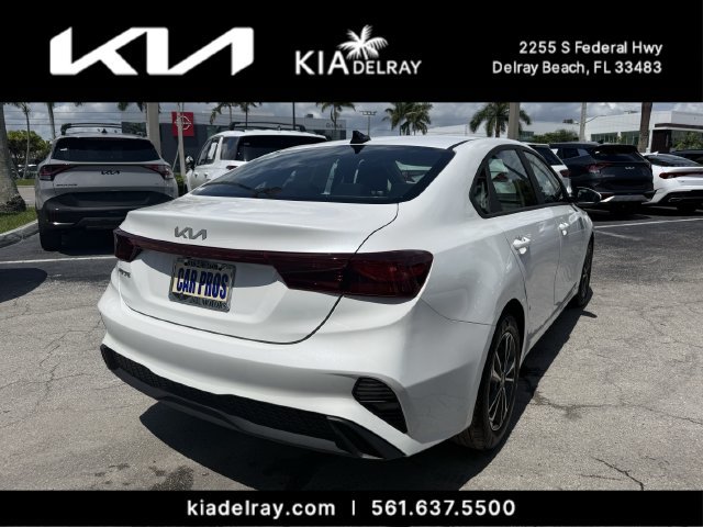 Certified 2024 Kia Forte LXS FWD image 3