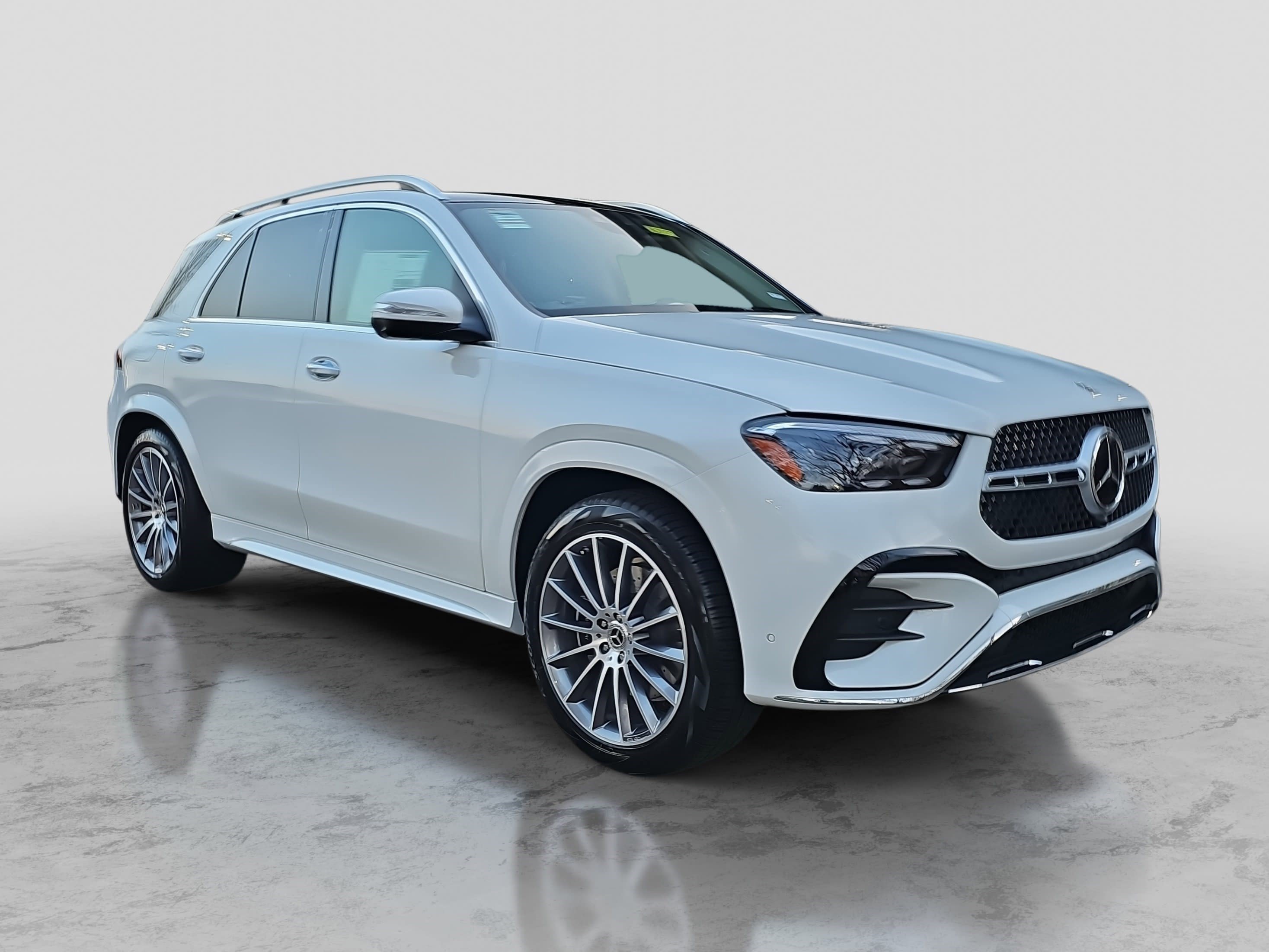 New 2026 Mercedes-Benz GLE 450 4MATIC image 3