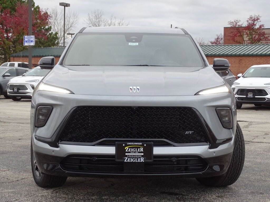 New 2025 Buick Enclave Sport Touring w/ Super Cruise Package image 5