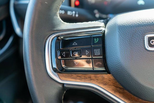 Used 2023 Jeep Grand Wagoneer 4WD w/ Flexible Seating Group image 35