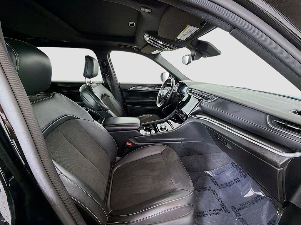 Used 2022 Jeep Grand Cherokee L Laredo image 23