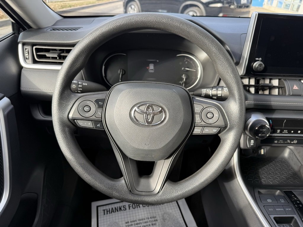 Used 2025 Toyota RAV4 XLE image 18