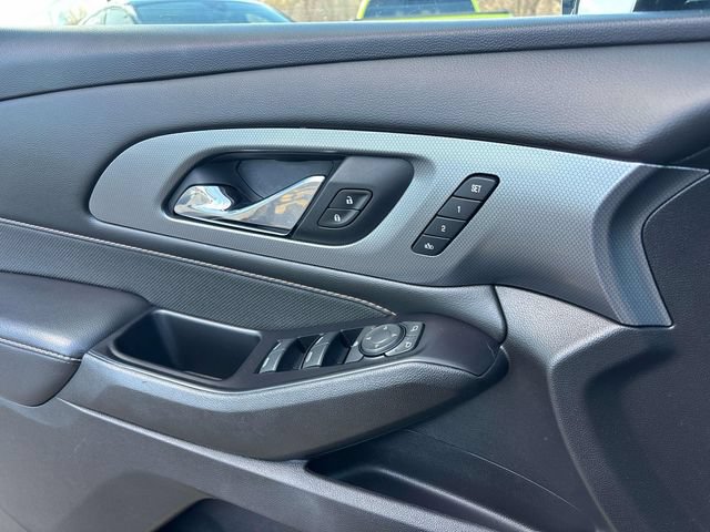 Used 2020 Chevrolet Traverse Premier w/ Redline Edition AWD/4WD image 19