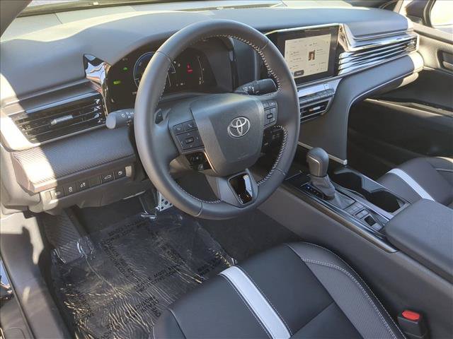 Used 2026 Toyota Camry Hybrid w/ Convenience Package FWD image 10