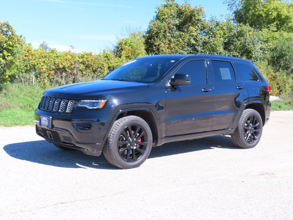 Certified 2021 Jeep Grand Cherokee Laredo X AWD/4WD image 23