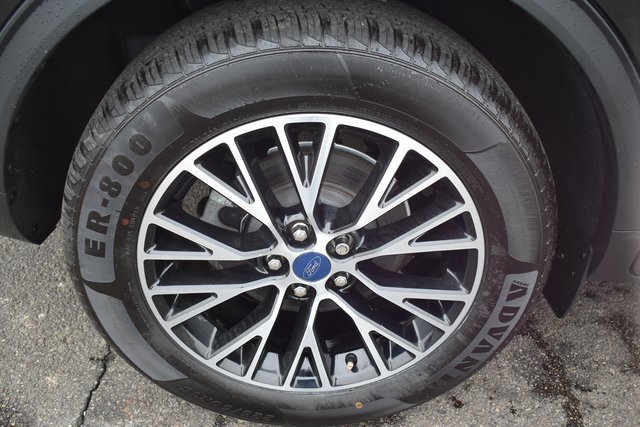 Used 2022 Ford Escape SE w/ Cold Weather Package image 47