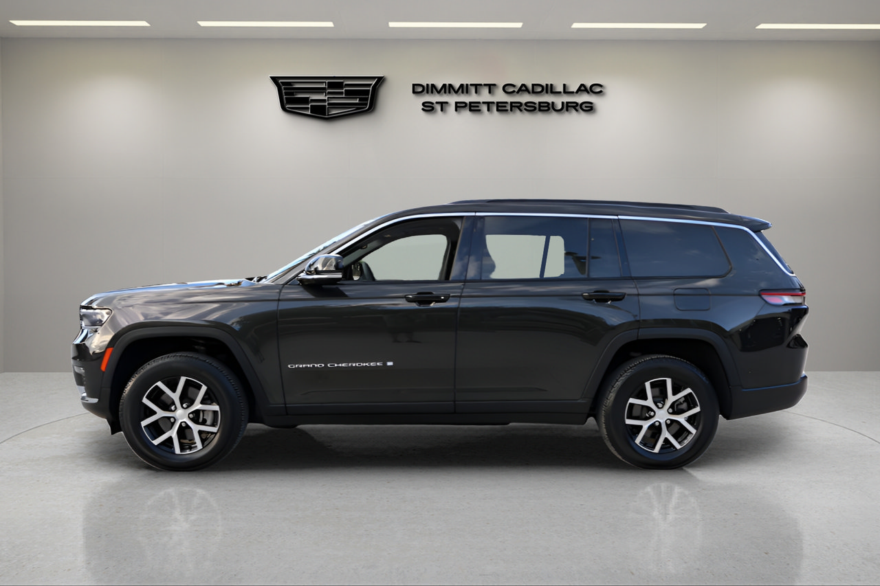 Used 2024 Jeep Grand Cherokee L Limited w/ Trailer Tow Package RWD image 2