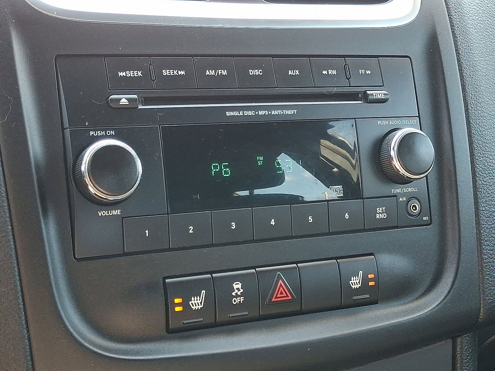 Used 2013 Dodge Avenger SE image 17