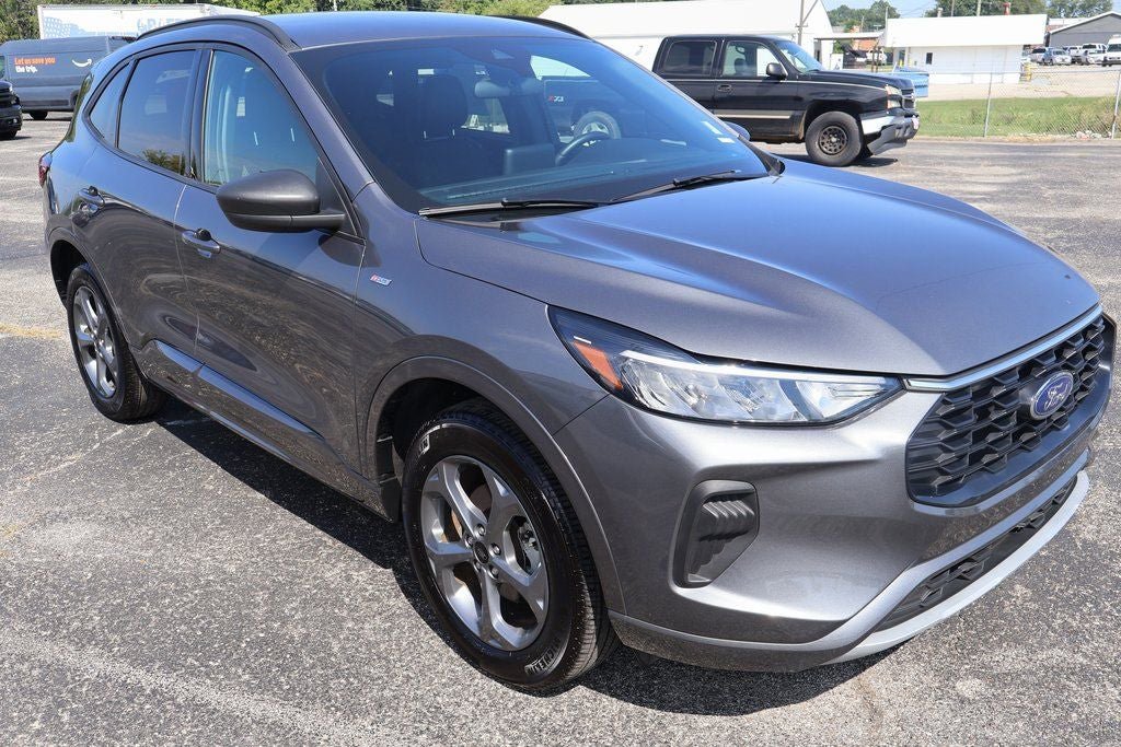Used 2024 Ford Escape ST-Line AWD/4WD image 2