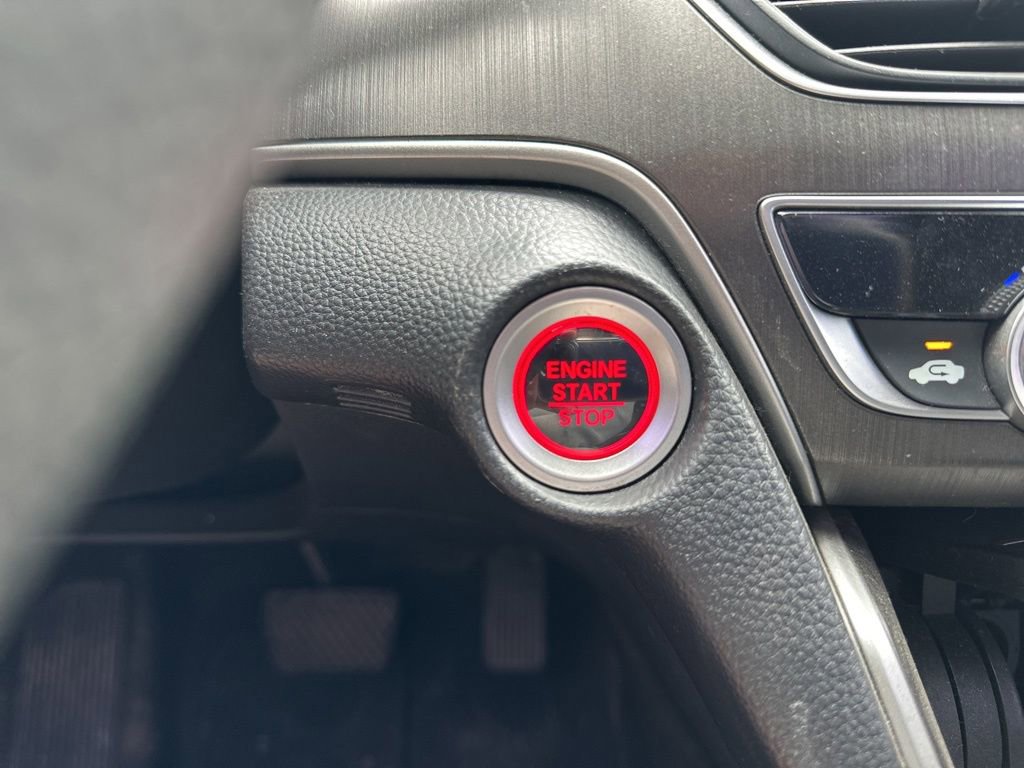 Used 2018 Honda Accord LX image 23