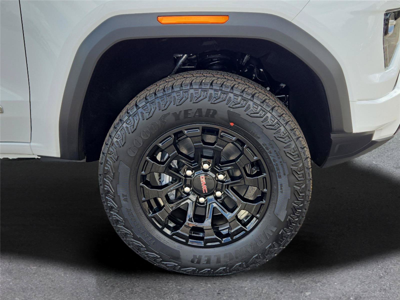 New 2026 GMC Canyon Elevation w/ Convenience Package RWD image 10