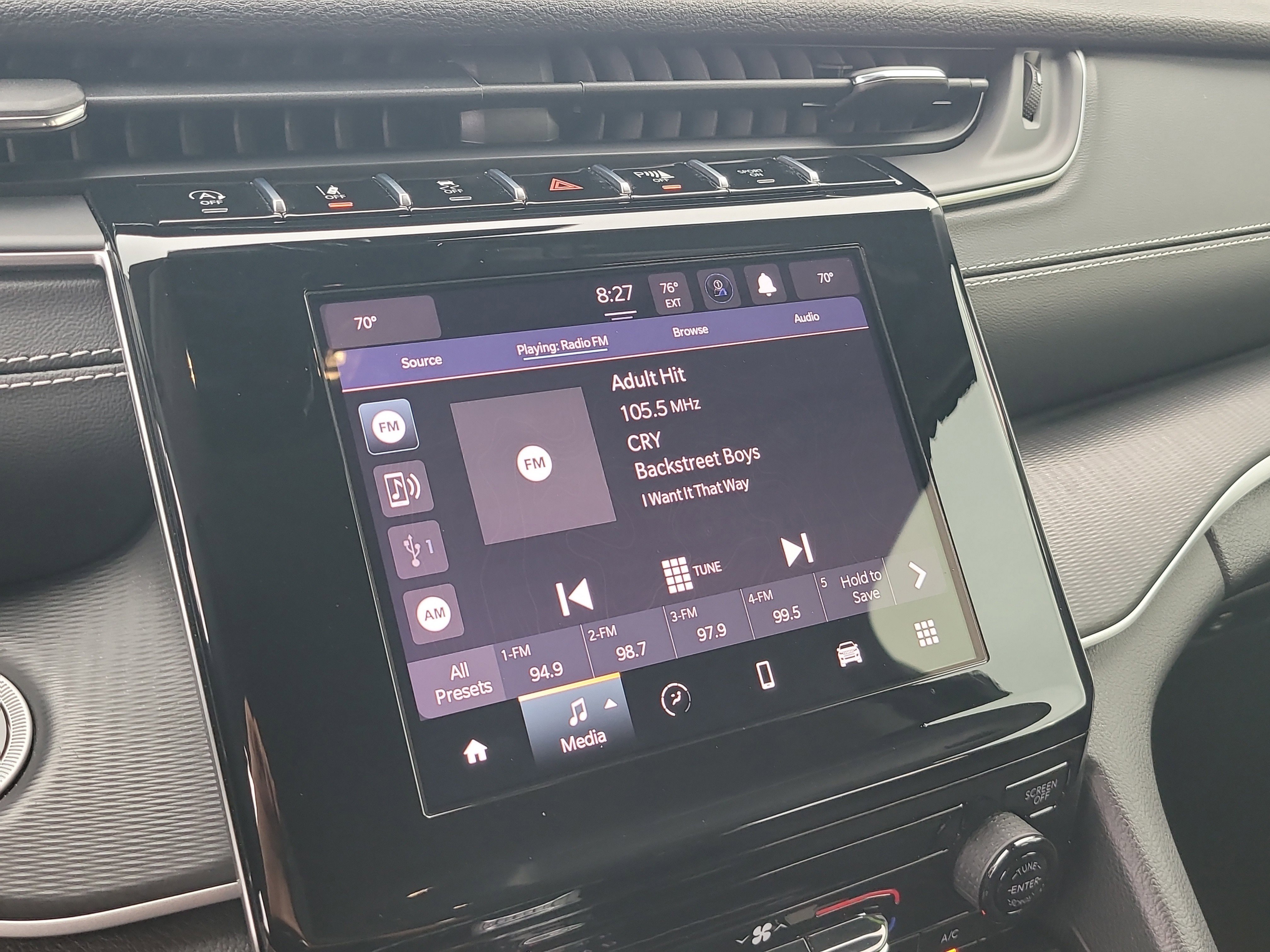 Used 2024 Jeep Grand Cherokee Laredo image 20