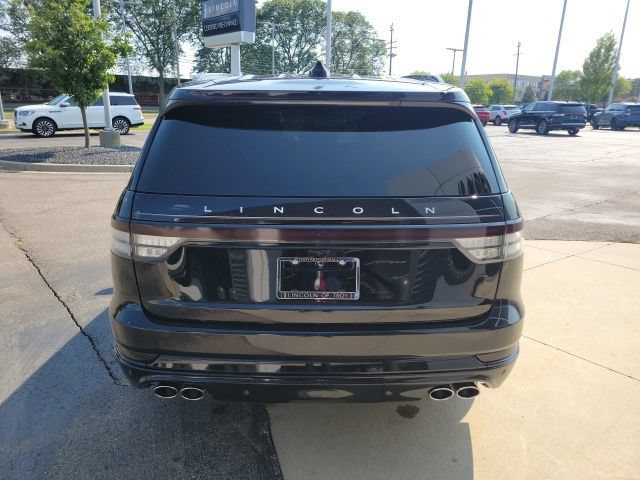 Certified 2025 Lincoln Aviator Reserve w/ Equipment Group 201A AWD/4WD image 17
