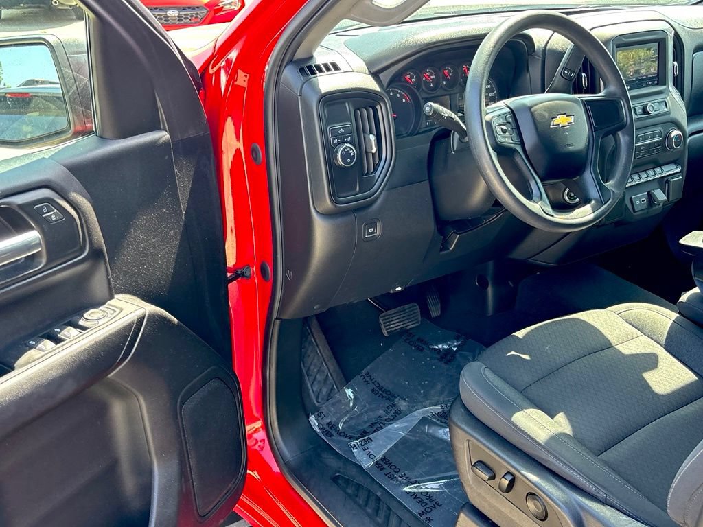 Used 2023 Chevrolet Silverado 1500 Custom RWD image 9