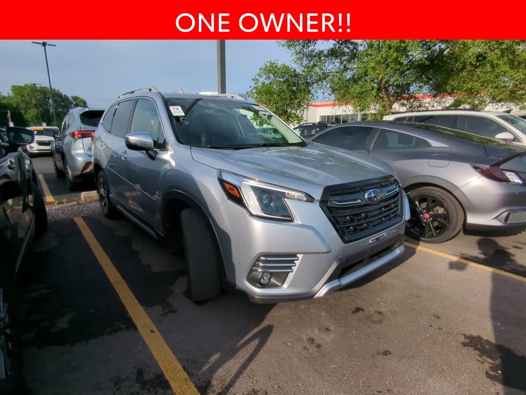 Used 2024 Subaru Forester Touring w/ Convenience Package AWD/4WD image 3