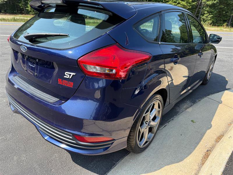 Used 2016 Ford Focus ST image 5