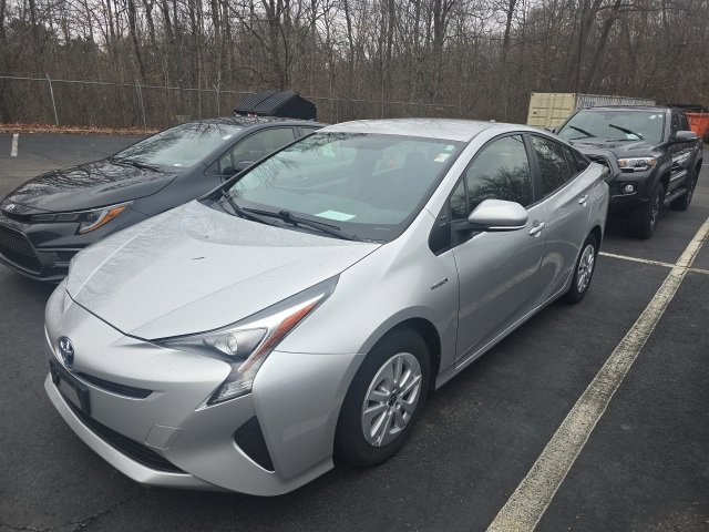 Used 2016 Toyota Prius Two image 4