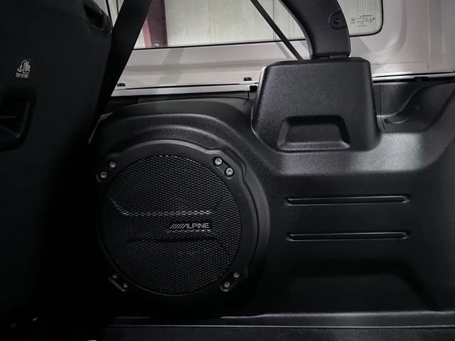 Used 2021 Jeep Wrangler Unlimited Sahara w/ Uconnect 4C Nav & Sound Group AWD/4WD image 6