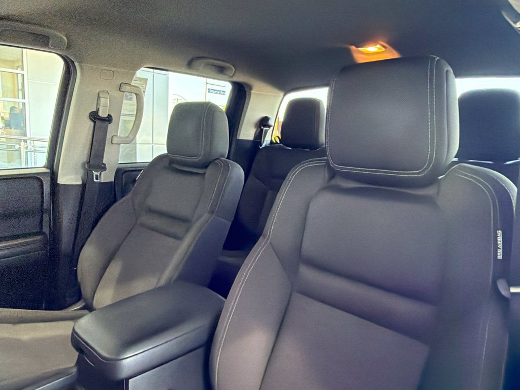 Used 2023 Nissan Frontier SV w/ SV Convenience Package AWD/4WD image 22