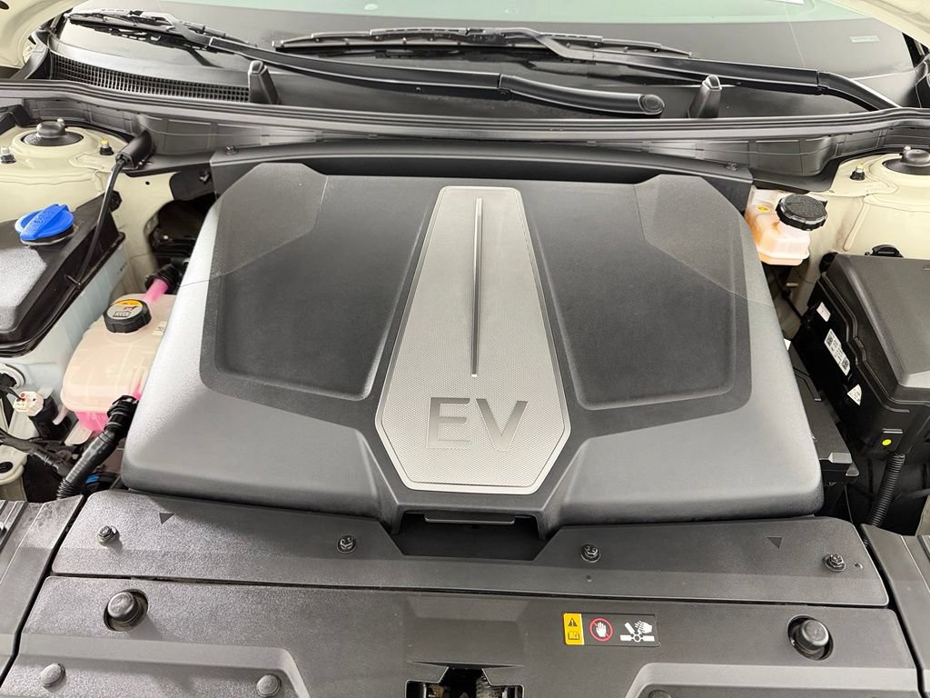 Used 2024 Kia EV6 Light RWD image 23