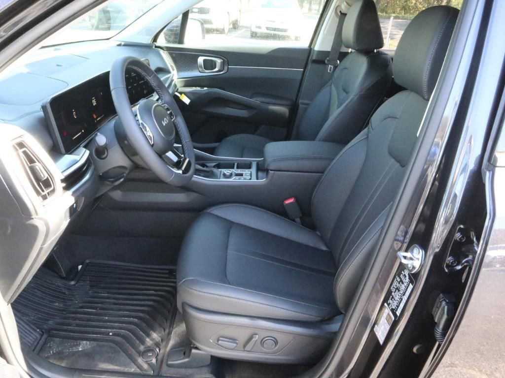 New 2025 Kia Sorento S w/ Panoramic Sunroof Package image 6