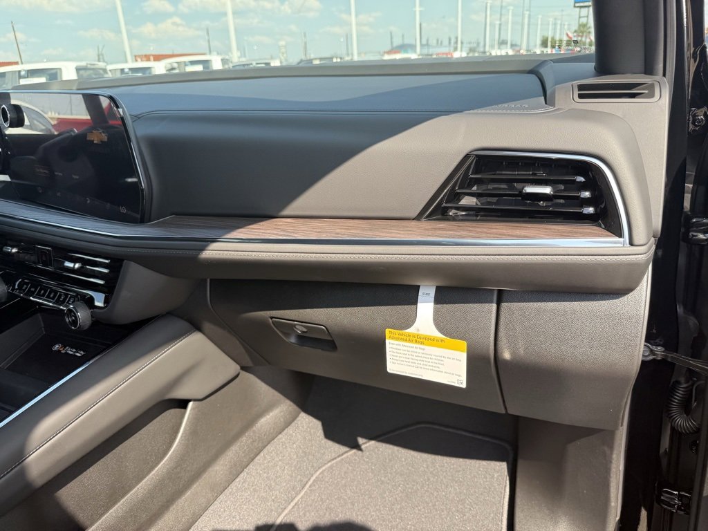 New 2026 Chevrolet Suburban LT w/ Comfort Package image 42