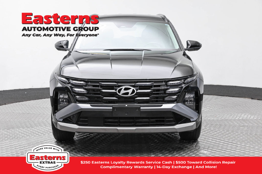 Used 2025 Hyundai Tucson SEL FWD image 3