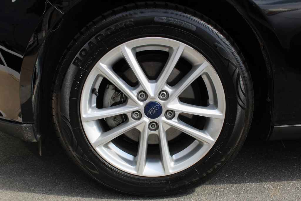 Used 2017 Ford Focus SE image 30