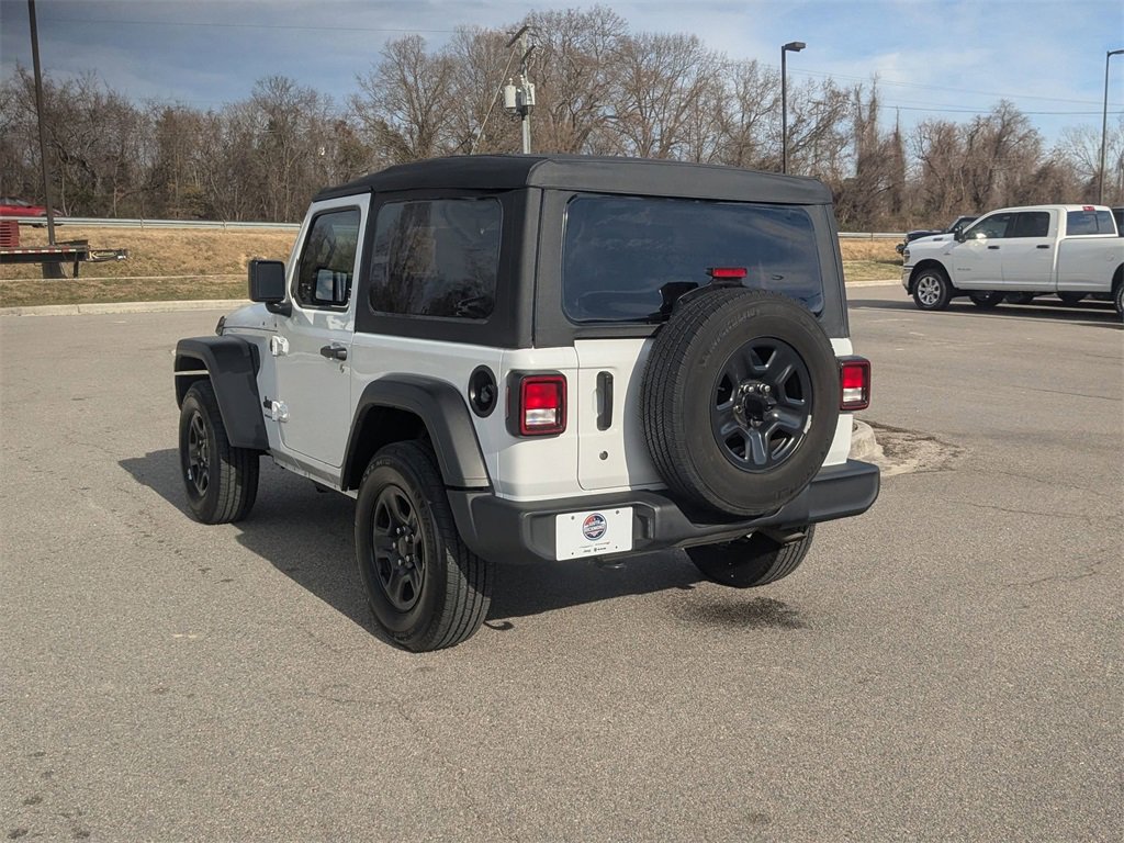 Used 2022 Jeep Wrangler Sport image 3