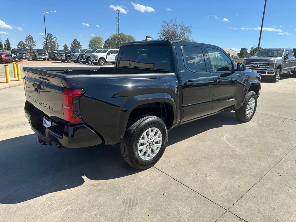 Used 2025 Toyota Tacoma SR5 AWD/4WD image 34